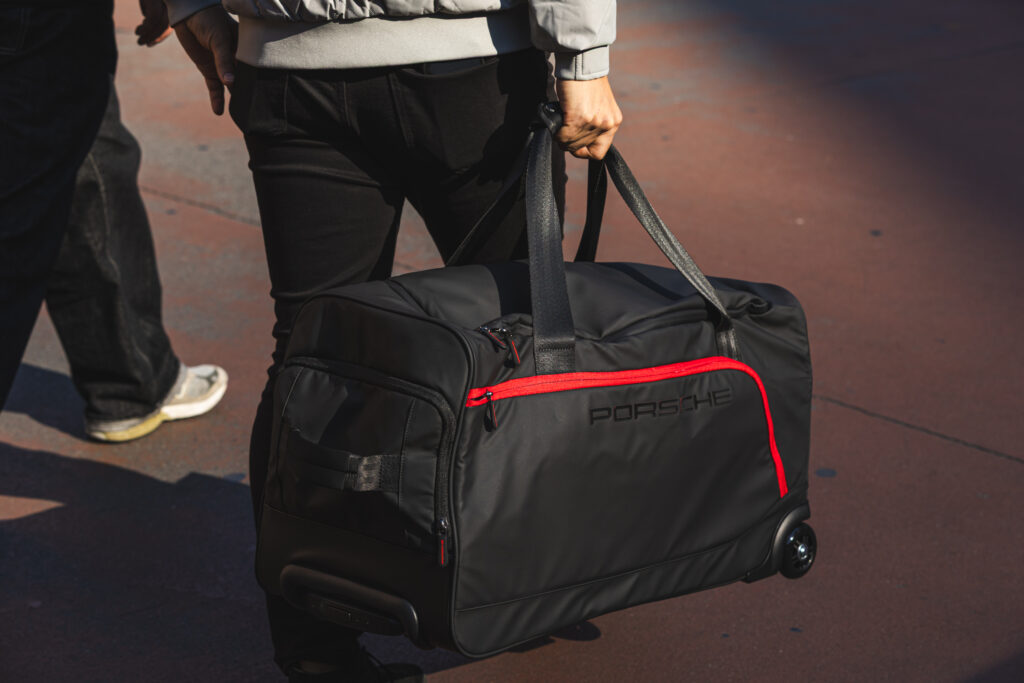 良き相棒と“移動する”楽しみを Porsche Lifestyle ラゲッジ